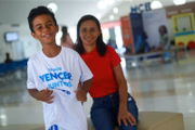 Davi Almeida Nunes, 9 anos, posou com ao lado da mãeSuelanne Almeida Cunha, 34 anos 