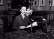 O primeiro discurso da rainha foi transmitido por rádio, em 1952