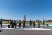 Grupo de apoiadores do presidente Jair Bolsonaro conhecidos como "300 dos Brasil" bateram boca com pessoas contrárias ao governo