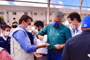 Covid-19: Caiado e Bolsonaro em visita ao hospital de campanha em Águas Lindas em abril de 2020