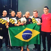 O lutador de MMA José Aldo também já falou favoravelmente ao candidato do PSL