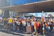 Protesto na avenida Paulista contra o Projeto de Lei nº 1.904/2024, que pretende equiparar as penas de aborto e homicídio