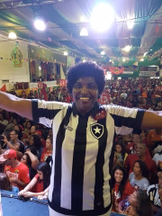 Benedita da Silva reage a ataques de Sergio Camargo