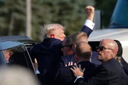 Donald Trump, após sofrer atentado em comício eleitoral na Pensilvânia