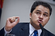 Efraim aceitou bloqueio de R$ 9 bi e excluir gastos com pandemia do teto de gastos