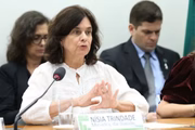 Ex-ministra já começou a transição