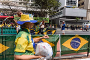 Bandeiras do Brasil na Avenida Paulista, em SP