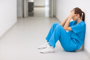 Mesmo assim, com todos os órgãos superiores de saúde recomendando que os hospitais seguissem o protocolo de permissão de acompanhantes durante o parto, várias judicializações por descumprimento da regra foram registradas em todo país