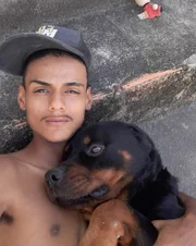Jovem Matheus, agredido por PMs em shopping no Rio