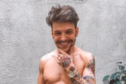 O cantor é ativo nas redes sociais
