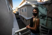 A assistente social teve a família destruída pela Covid-19