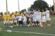 Foto com os jogadores do Jacaré