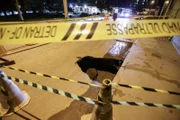 O buraco no asfalto se abriu na Quadra 307 do Noroeste