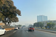 Fumaça toma DF na manhã deste domingo (25/8): entenda o motivo