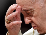 27 de setembro – Papa Francisco pediu perdão, em nome da Igreja Católica, pelos abusos sexuais de menores e a necessidade de medidas concretas para reparação