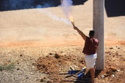 Moradores soltaram fogos de artifício após a captura do maníaco