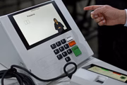 O Brasil foi pioneiro na adoção da urna eletrônica em larga escala. Em 1996, cerca de 33 milhões de eleitores em 57 cidades brasileiras votaram eletronicamente pela primeira vez
