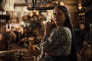Marleyda Soto como Úrsula Iguarán em Cem Anos de Solidão 
