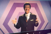 Rodrigo Faro caracterizado de Silvio Santos