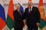 Putin e seu aliado, Alexandr Lukashenko, presidente da Bielorrússia