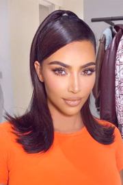 Ela fundou a KKW Beauty em 2017