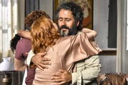 Camila Morgado e Marcos Palmeira se emocionam nos bastidores de última gravação de Pantanal