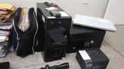 Computadores e cofres estavam nos locais visitados pelos policiais