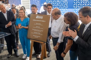 Ibaneis em inauguração de agência do Banco de Brasília (BRB)