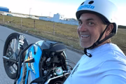 Influencer Leonardo Gonçalves, o Léo 01 do grau, de 45 anos morre após grave acidente de moto em São Gonçalo
