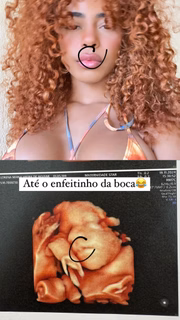 Na sequência, ela mostrou uma semelhança com o bebê