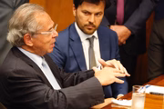 Presidente Bolsonaro entrega à presidência da Câmara dos Deputados o Projeto de Lei de Privatização dos Correios