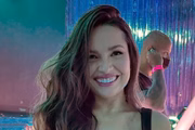 "Desejo pra Juliette um futuro de harmonização facial, preenchimento labial, lipo lad, sorteio de iPhone no Instagram e publi de cinta modeladora. E, para os seus fãs, a sina de acompanhar tudo isso nos três meses em que ela permanecerá em evidência", criticou Carol à época.