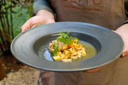 Outra opção do Bla's é o ceviche de banana da terra, frutas da estação e granita de caipirinha (R$ 18) 