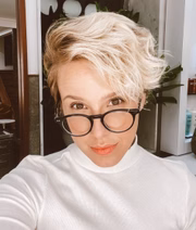 Marcella tem sua própria produtora e é independente