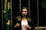 A deputada federal Marília Arraes (PT-PE) faz parte da oposição 
