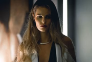 Em 2015, estreou como atriz em Verdades Secretas. No drama, a modelo interpretou Stephanie, uma das agenciadas da Fanny Models que integra o book rosa, catálogo que oferece modelos como acompanhantes