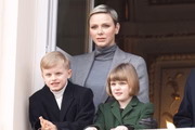 Charlene tem dois filhos, os gêmeos Jacques e Gabriella 