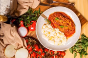 Filé a parmegiana com nhoque ao molho branco do Que Pasta?!