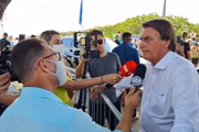 Presidente concedeu entrevista à imprensa ao desembarcar no litoral catarinense