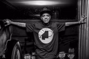 Dj KL Jay, do Racionais Mcs, com mais de 30 anos de carreira, é um dos mais renomados do Brasil