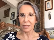 A atriz mexicana Florinda Meza em entrevista a jornalistas brasileiros