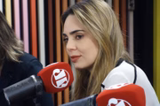 Uma jornalista que trabalhou na Globo é a favorita