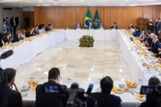 Presidente Lula se reuniu com jornalistas, incluindo Igor Gadelha, do Metrópoles, nesta quinta-feira