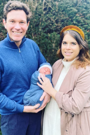 Jake Brooksbank e princesa Eugenie com August Philip