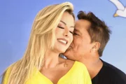 Ela é esposa do cantor Leonardo