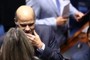 Paco Britto, vice-governador do DF, prestigiou posse dos senadores