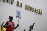 No entanto, as provas foram adiadas para janeiro e fevereiro de 2021