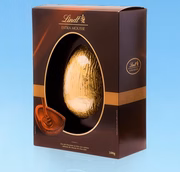 A Lindt apostou novamente no chocolate ao leite recheado de mousse de chocolate (R$ 139,90, com 500 g)