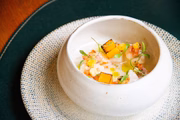 Ceviche de camarão e peixe do dia