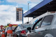 O combustível é vendido no posto Petrolino, também em Taguatinga Centro, por R$ 3,99